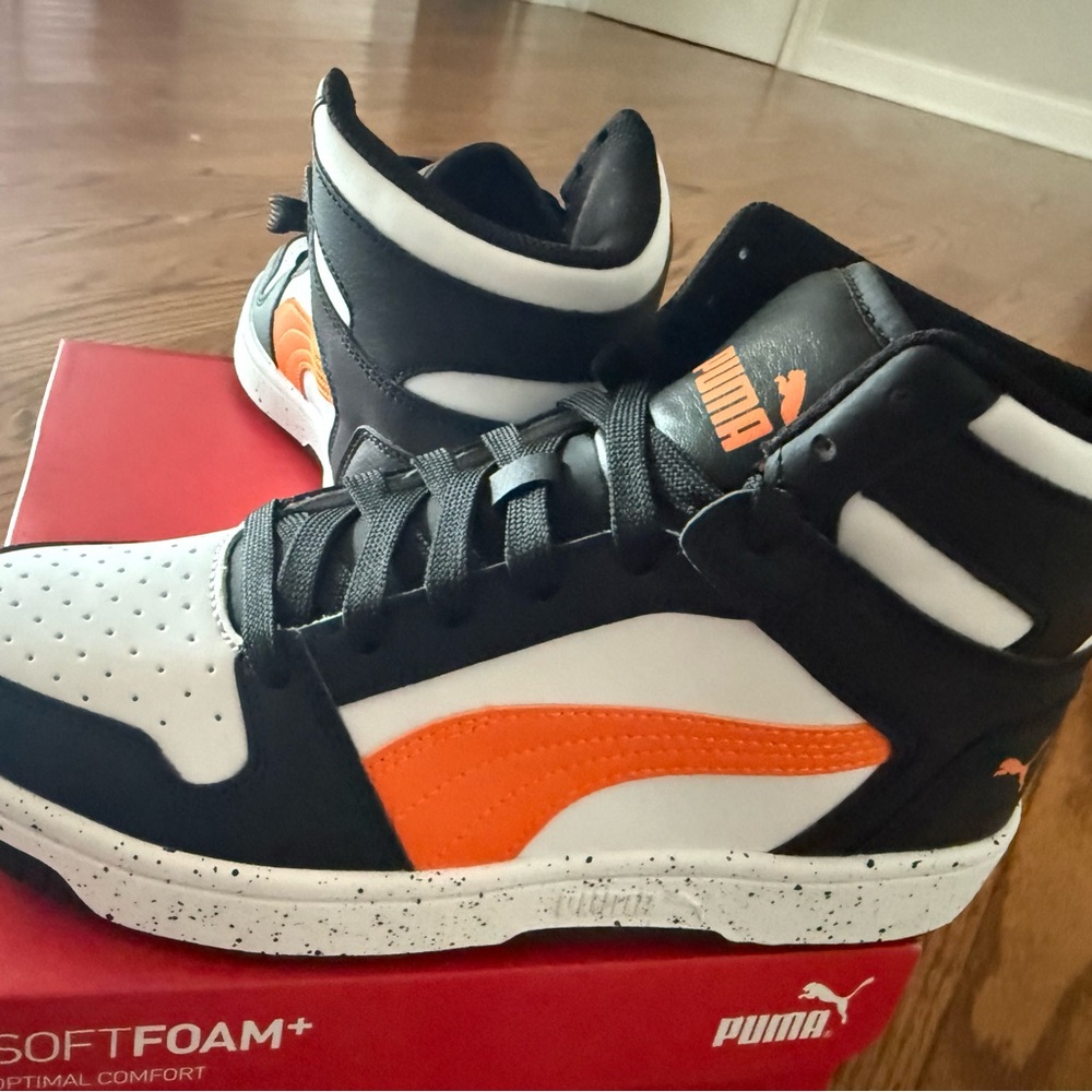 Puma Junior-  Black and Orange High-Top Sneakers